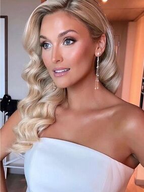 UNTAMED PETALS Lara Pearl Drop Earrings in Gold